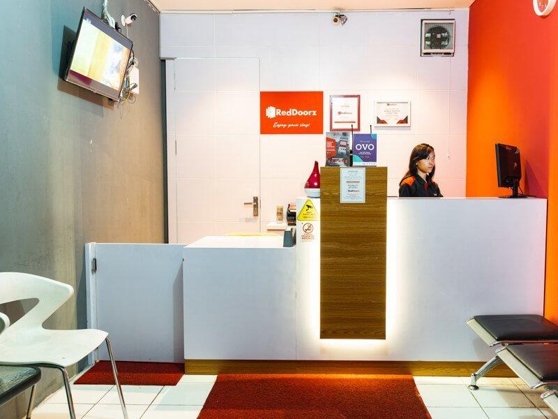 Reddoorz Apartment At Bogor Valley Dış mekan fotoğraf