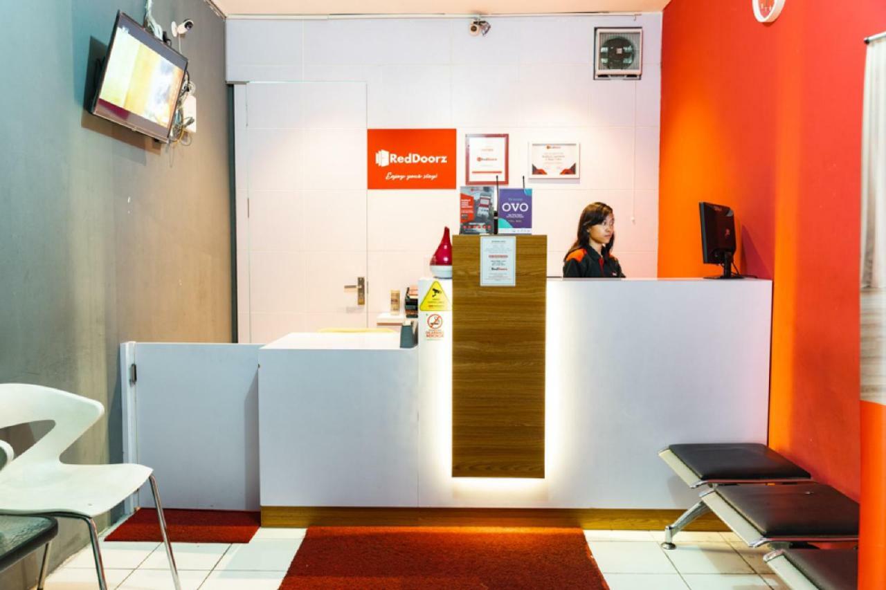 Reddoorz Apartment At Bogor Valley Dış mekan fotoğraf
